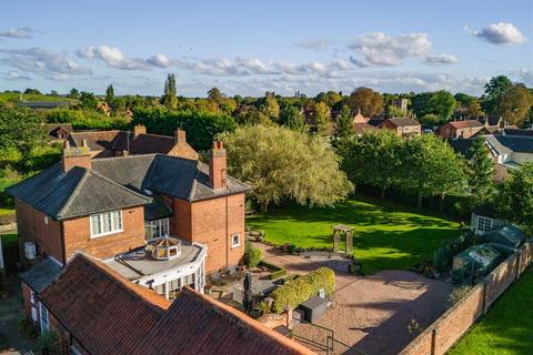 4 bedroom detached house for sale, High Street, Orston