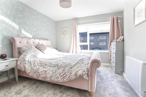 14 Berkeley Close, Ware, SG12 0BP