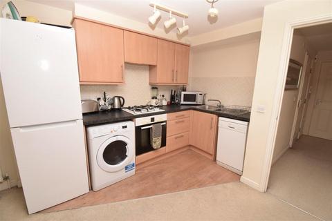 2 bedroom flat for sale, Augustine Court,, Salisbury SP2