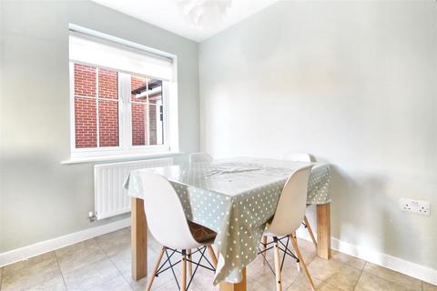 29 Hastings Avenue, Cheshunt, Waltham Cross, EN7 6DY