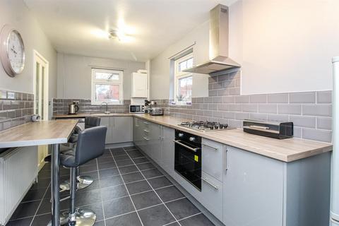 3 bedroom semi-detached house for sale, Magdalene Road, Wakefield WF2