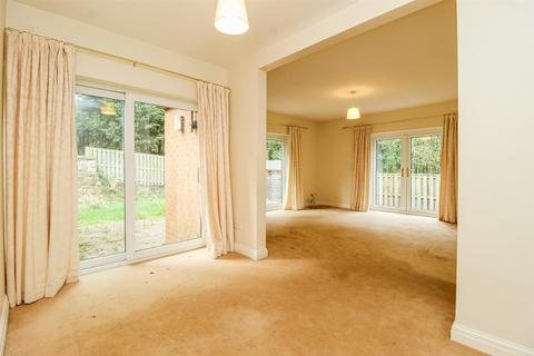 5 Broad Cut Road, Calder Grove, Wakefield, WF4 3DR