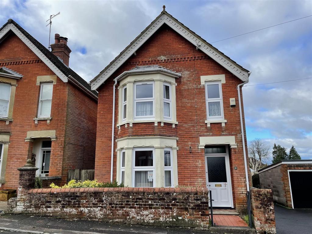 Folkestone Road, Salisbury SP2 4 bed detached house for sale £575,000