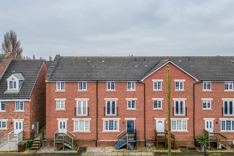 27 Chancel Road, Wakefield, WF1 5JH