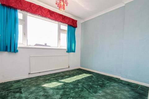 12 Coleridge Crescent, Wrenthorpe, Wakefield, WF2 0LZ
