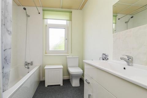 9 Oakland Road, Wakefield, WF1 5LZ