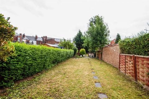 9 Oakland Road, Wakefield, WF1 5LZ