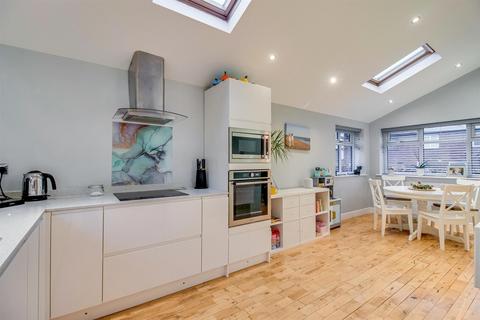 25 Brayshaw Road, East Ardsley, Wakefield, WF3 2JJ