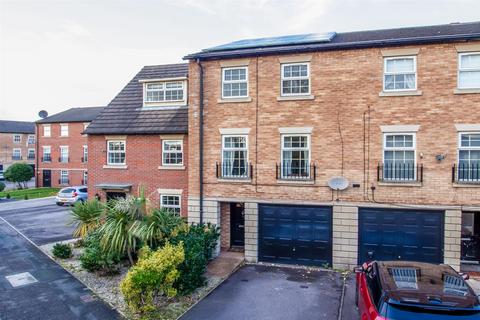 4 bedroom townhouse for sale, The Rowick, Wakefield WF2