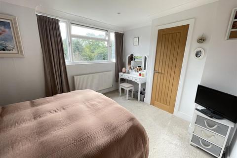 Little Ridge Salisbury Road, Coombe Bissett, Salisbury, SP5 4JT