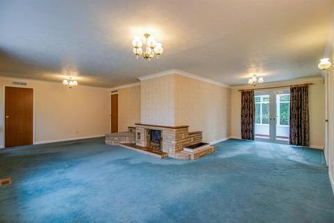 4 bedroom detached bungalow for sale, Martin Grove, Wakefield WF2