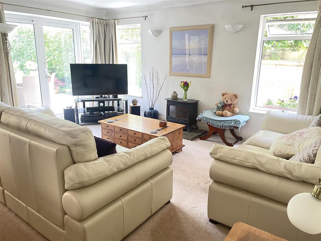 Castle Road, Salisbury SP1 5 bed detached house for sale £585,000