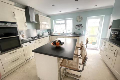 255 Castle Road, Salisbury, SP1 3SA