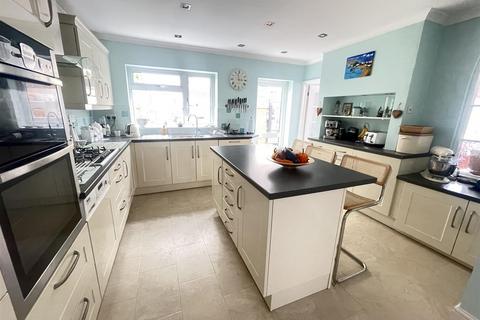 255 Castle Road, Salisbury, SP1 3SA