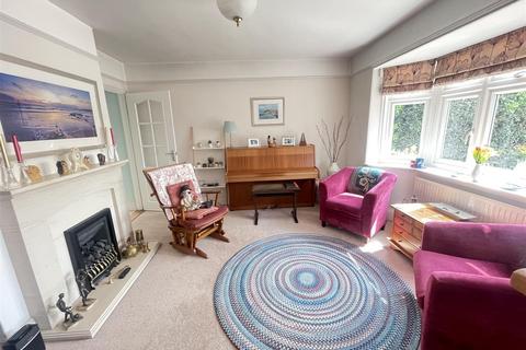 255 Castle Road, Salisbury, SP1 3SA
