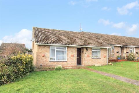 9 Spracklands, Dinton, Salisbury, SP3 5DY
