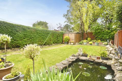 12 Maple Street, Romford, RM7 7JX