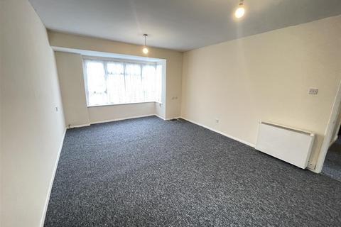 18 Horse Barrow, Winterbourne Gunner, Salisbury, SP4 6ND