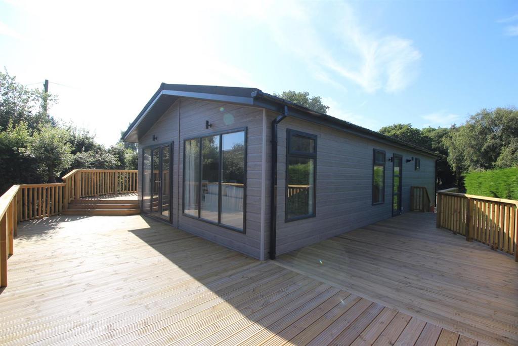 Cliff House Holiday Park Minsmere Road, Dunwich, Saxmundham 2 bed villa