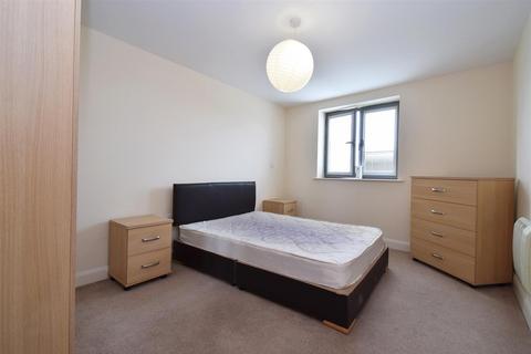 2 bedroom flat for sale, Westgate Central, Wakefield WF1