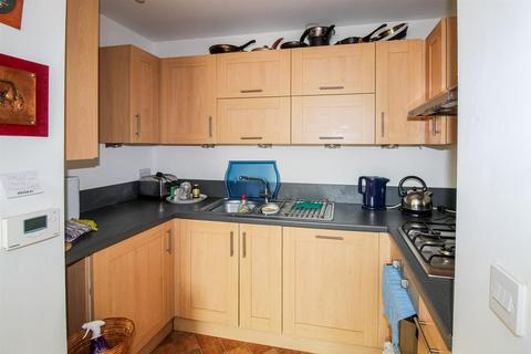 2 bedroom ground floor flat for sale - Tuke Grove, Wakefield WF1