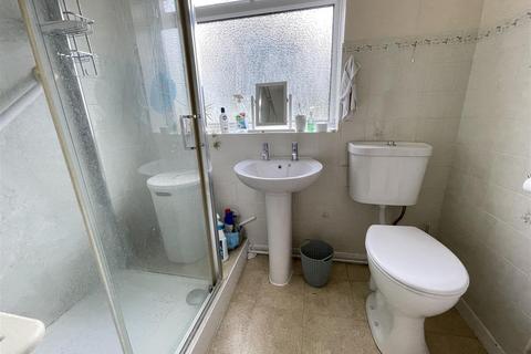 28 Winterslow Road, Porton, Salisbury, SP4 0LR