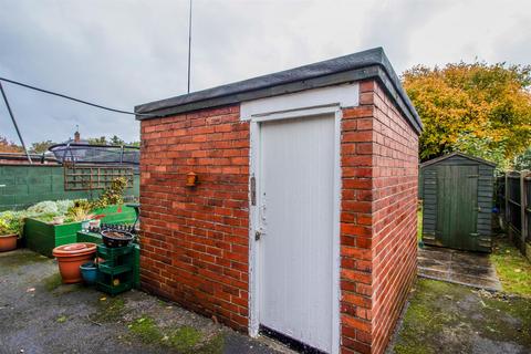 66 Flanshaw Road, Wakefield, WF2 9ES