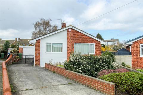 2 bedroom detached bungalow for sale, Grampian Avenue, Wakefield WF2