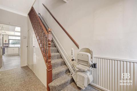 39 Clinton Crescent, Ilford, IG6 3AH