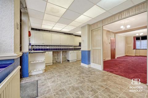 39 Clinton Crescent, Ilford, IG6 3AH