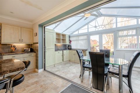 3 bedroom terraced house for sale, Upper Road, Maidstone