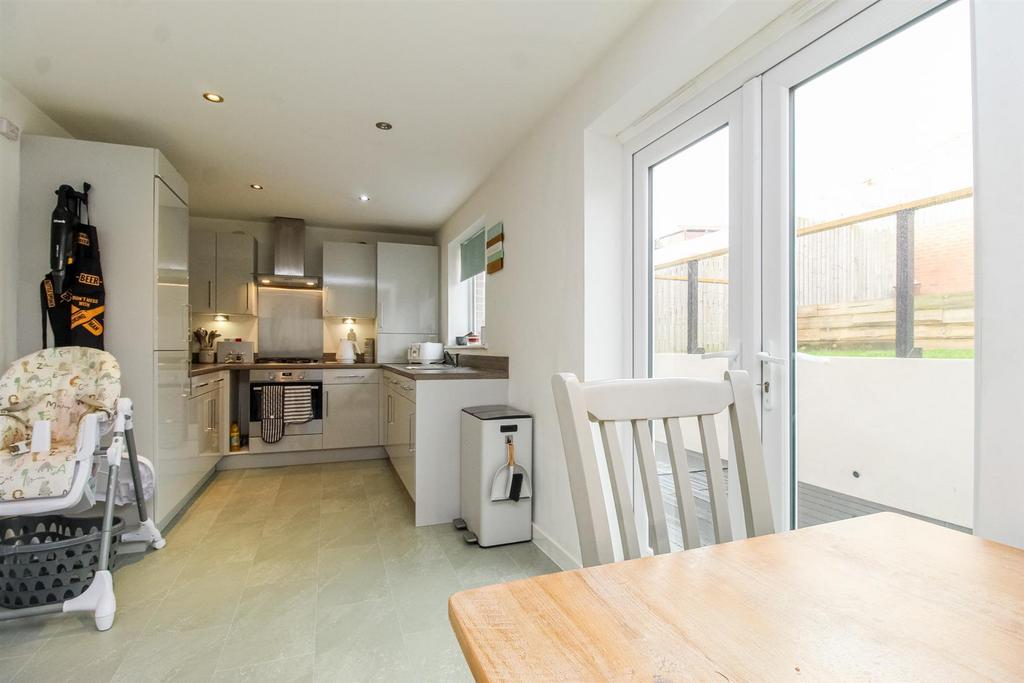 Kitchen dining room