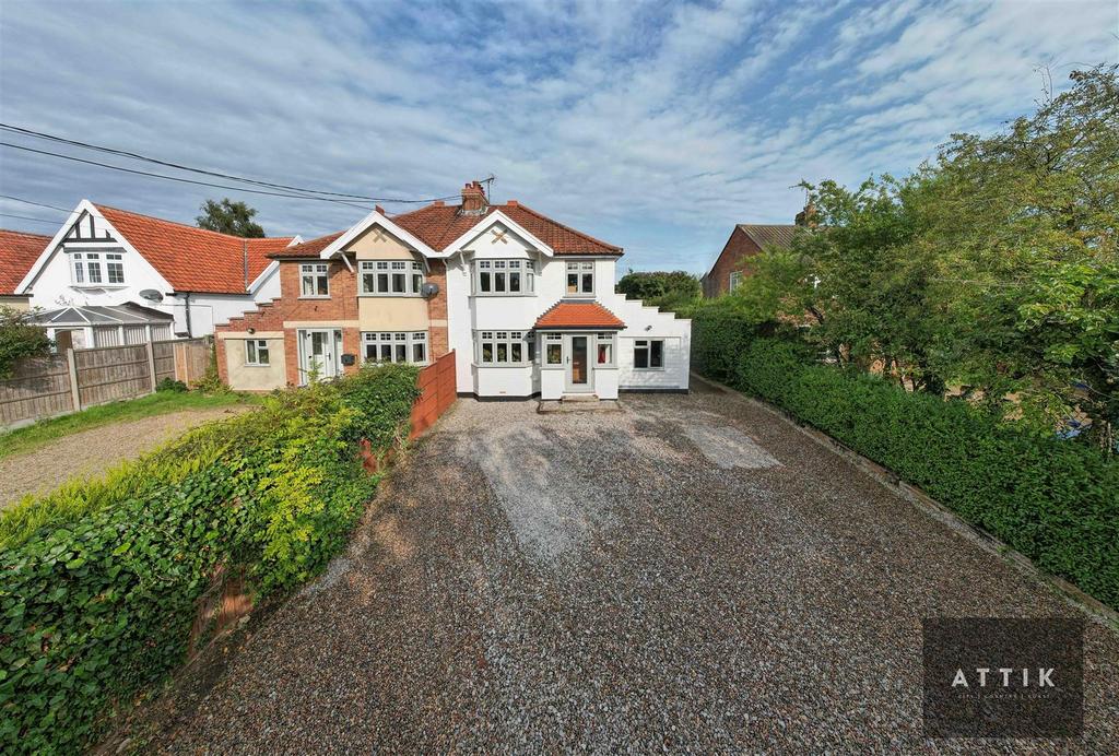 Holton Road, Halesworth 4 bed semidetached house for sale £400,000