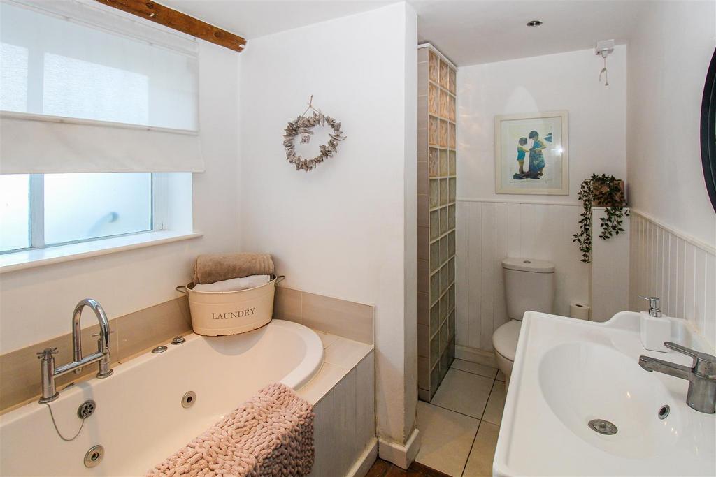 Bathroom/w.c.