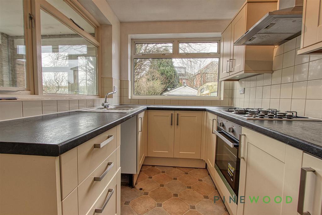 Barlborough Road, Chesterfield S43 3 bed semidetached bungalow for