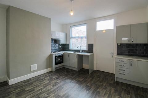 1 Abbott Terrace, Wakefield, WF1 5PU