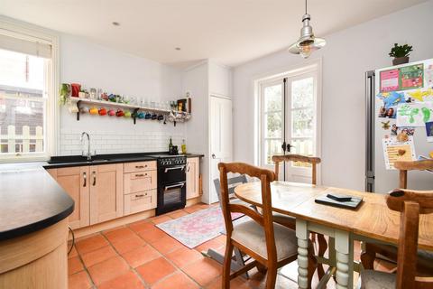 12a Dane Road, St Leonards-on-sea, TN38 0QN