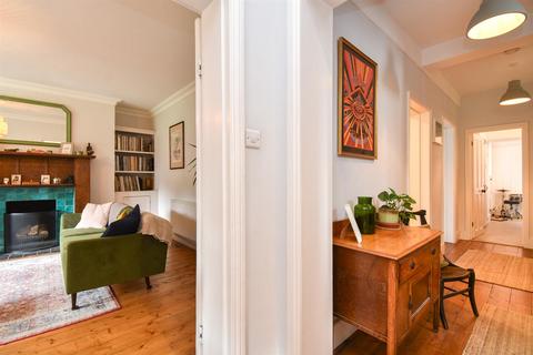 12a Dane Road, St Leonards-on-sea, TN38 0QN