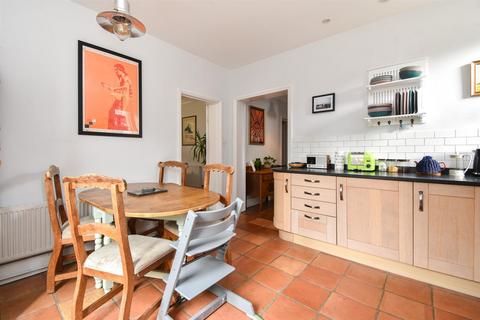 12a Dane Road, St Leonards-on-sea, TN38 0QN