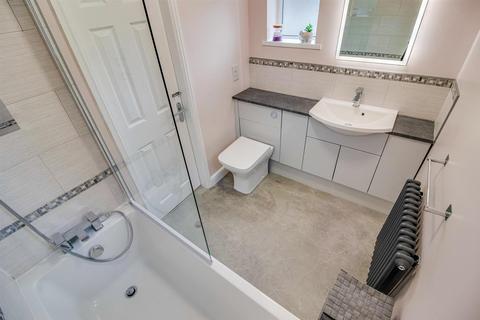 5 Dodworth Drive, Wakefield, WF2 7EY