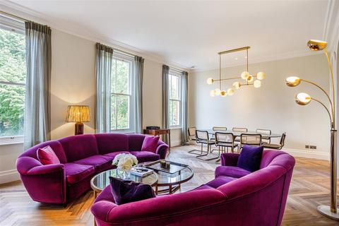2 bedroom apartment to rent, Lennox Gardens, Knightsbridge, SW1X