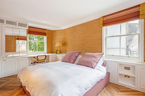 2 bedroom apartment to rent, Lennox Gardens, Knightsbridge, SW1X
