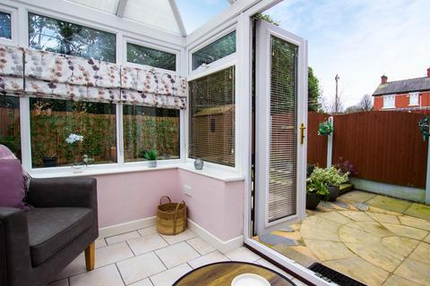 10 Westminster Close, Darwen, BB3 1QD