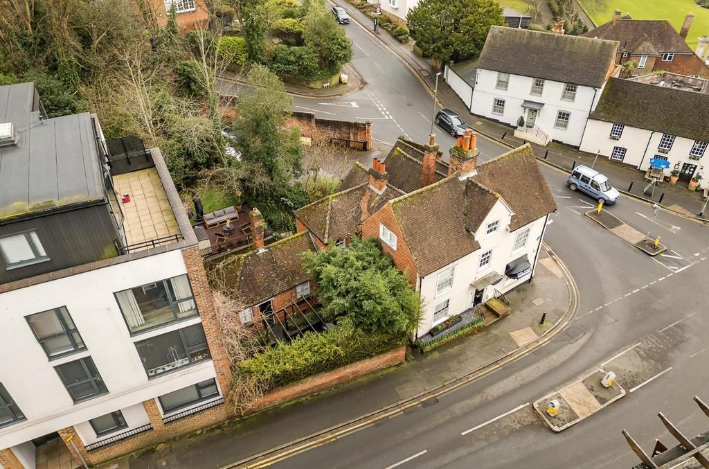 Sydenham Road, Guildford 3 bed semidetached house for sale £775,000