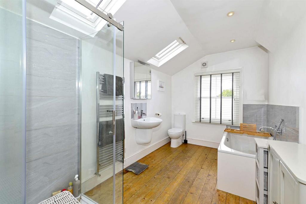 45 Springfield Road (12)-1920.jpg