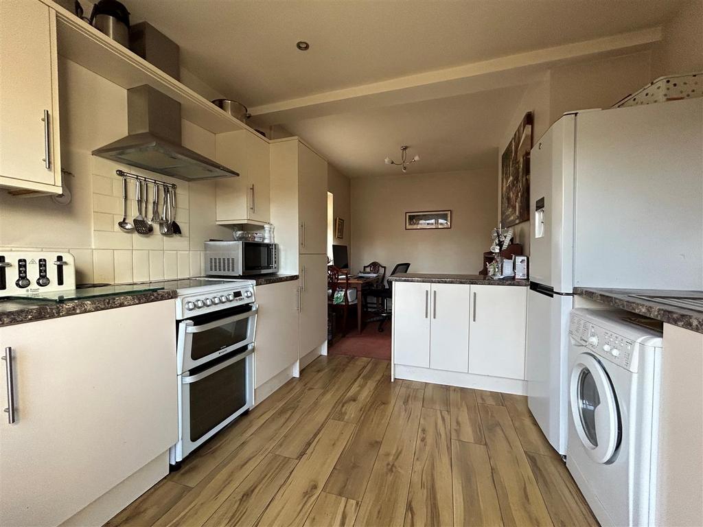 Spies Lane, Halesowen 2 bed detached bungalow for sale £350,000