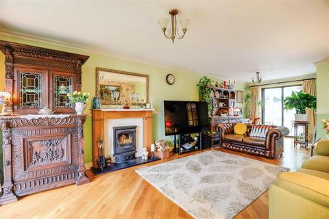 26 Coed Arian, Cardiff, CF14 2ND