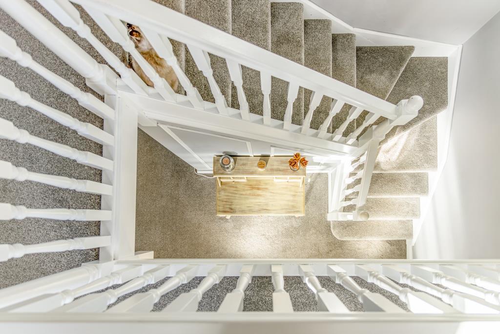 First Floor Galleried Landing