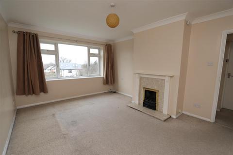 19 Cedar Close, Hutton, Brentwood, CM13 1NE