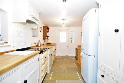 3 bedroom terraced house for sale, St. Thomas Road, Rochford